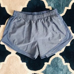 Nike DriFit Women’s Shorts Large NWOT